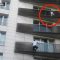 Parigi, 22enne del Mali scala un palazzo per salvare la vita a un bambino di 4 anni