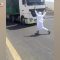 Arabia Saudita, adolescente salta davanti camion in corsa: arrestato