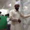 Indonesia, c’è il terremoto ma l’imam continua a pregare