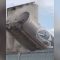 La sirena e il boato: l’esplosivo abbatte i silos