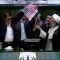 Iran, “A morte l’America!”: bruciata in Parlamento bandiera Usa