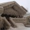 Vento forte e basse temperature, la casa si trasforma in un “igloo”