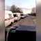 Mosca, l’interminabile coda di ambulanze in attesa di entrare in ospedale