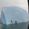 Mar Glaciale Artico, provano a scalare un iceberg: ecco come finisce l’impresa di due esploratori