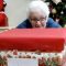 Il Covid non guasta le Feste nelle Rsa: lo scambio dei doni con i “Nipoti di Babbo Natale”