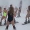 Russia, il festival degli sciatori coraggiosi: in costume da bagno a zero gradi
