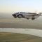 Come in un film di James Bond…la macchina può volare
