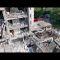 Missili su Odessa, distrutto un condominio di nove piani: le immagini dopo l’attacco