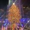 New York, acceso l’albero al Rockefeller Center… inizia il Natale!