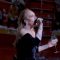 Adele, brindisi sul palco e quell’aneddoto sulle 4 bottiglie di vino
