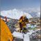 L’Everest “invaso” dai rifiuti: sembra una discarica a cielo aperto
