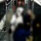 Donna accoltellata sul bus a Milano, un passeggero tenta invano di difenderla