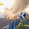 Spari, fiamme e traffico bloccato: la statale dopo l’assalto al portavalori
